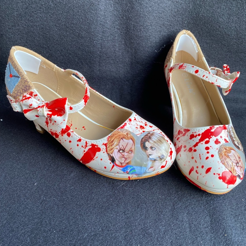 Girls heel. Size 3